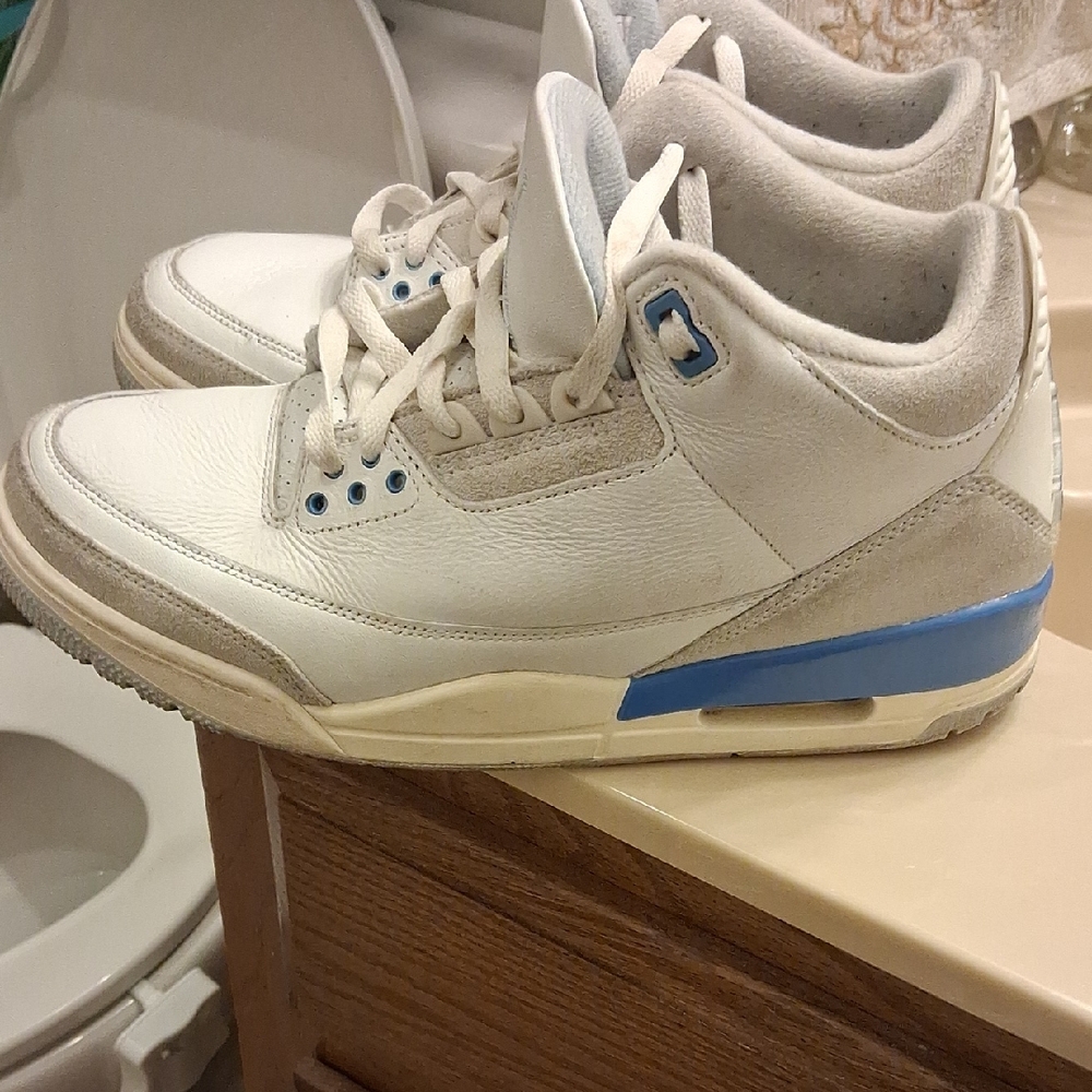 Jordan 3s